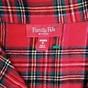 Women's NWT 2 Piece Red Flannel PJ's Size Women's XL from Macy's